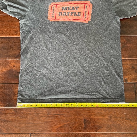 Meat Raffle T-Shirt Size Large - Picture 7 of 8